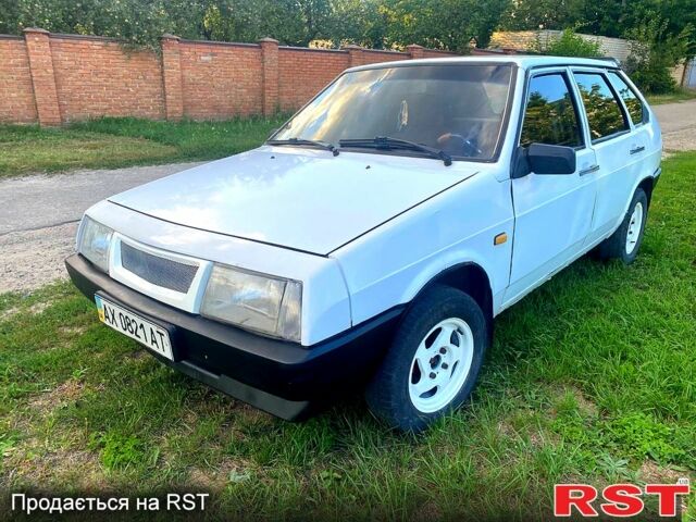 ВАЗ 2109, объемом двигателя 1.5 л и пробегом 0 тыс. км за 1000 $, фото 1 на Automoto.ua