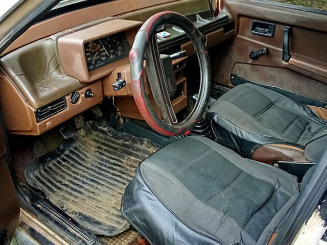ВАЗ 2109, объемом двигателя 1.5 л и пробегом 250 тыс. км за 480 $, фото 2 на Automoto.ua