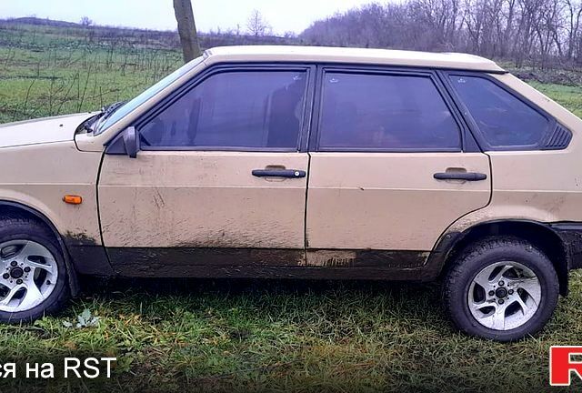 ВАЗ 2109, об'ємом двигуна 1.5 л та пробігом 200 тис. км за 1180 $, фото 1 на Automoto.ua