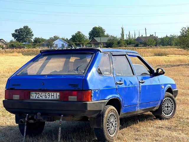 ВАЗ 2109, объемом двигателя 1.5 л и пробегом 200 тыс. км за 1000 $, фото 2 на Automoto.ua