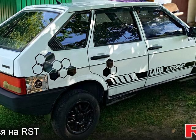 ВАЗ 2109, объемом двигателя 1.5 л и пробегом 250 тыс. км за 1050 $, фото 2 на Automoto.ua