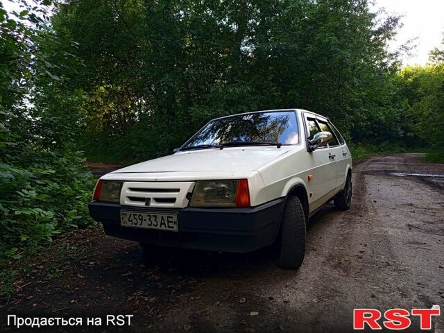ВАЗ 2109, об'ємом двигуна 1.6 л та пробігом 250 тис. км за 1000 $, фото 1 на Automoto.ua