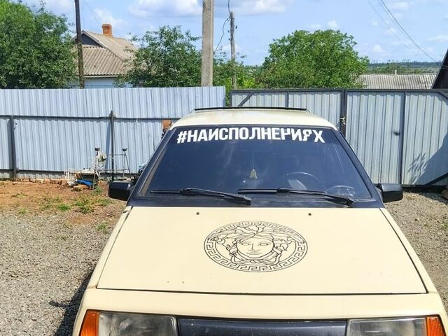 ВАЗ 2109, объемом двигателя 1.6 л и пробегом 300 тыс. км за 900 $, фото 2 на Automoto.ua