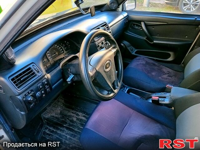 ВАЗ 2109, объемом двигателя 1.5 л и пробегом 283 тыс. км за 1200 $, фото 3 на Automoto.ua