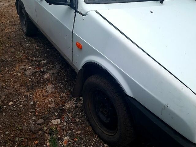 ВАЗ 2109, объемом двигателя 1.5 л и пробегом 252 тыс. км за 950 $, фото 5 на Automoto.ua