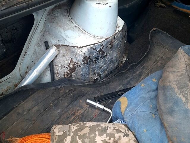 ВАЗ 2109, объемом двигателя 1.5 л и пробегом 252 тыс. км за 950 $, фото 2 на Automoto.ua