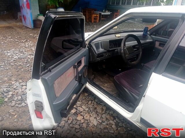 ВАЗ 2109, объемом двигателя 1.3 л и пробегом 256 тыс. км за 1350 $, фото 4 на Automoto.ua