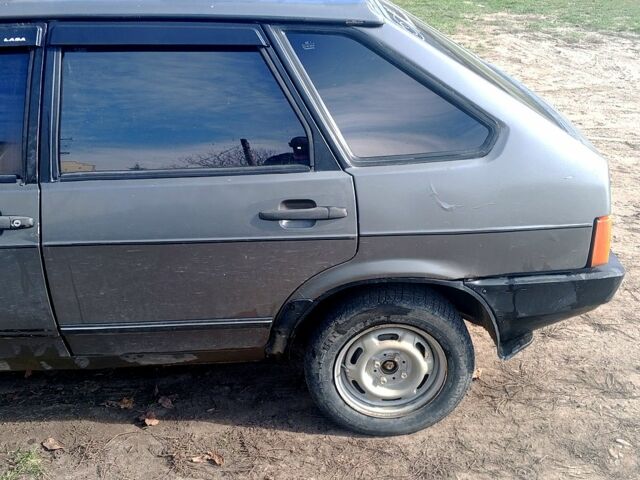 ВАЗ 2109 1994 в Черновцах на Automoto.ua ВАЗ 2109, объемом двигателя 1.5 л и пробегом 100 тыс. км за 500 $, фото 4 на Automoto.ua
