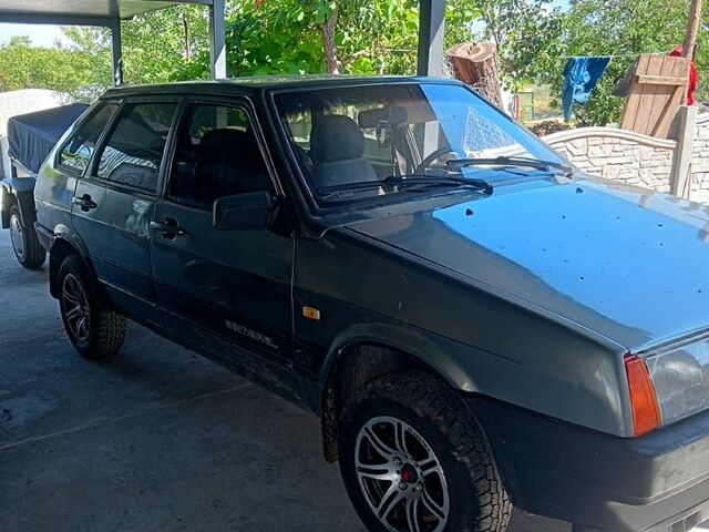 ВАЗ 2109 1994 в Криничках на Automoto.ua ВАЗ 2109, объемом двигателя 1.5 л и пробегом 165 тыс. км за 1100 $, фото 1 на Automoto.ua