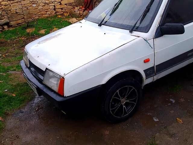 ВАЗ 2109 1995 в Николаеве на Automoto.ua ВАЗ 2109, объемом двигателя 1.5 л и пробегом 0 тыс. км за 900 $, фото 4 на Automoto.ua