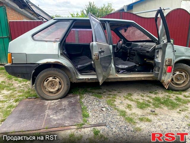 ВАЗ 2109, объемом двигателя 1.5 л и пробегом 47 тыс. км за 900 $, фото 1 на Automoto.ua