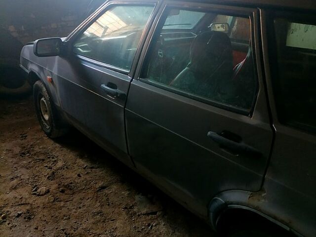 ВАЗ 2109, объемом двигателя 1.3 л и пробегом 230 тыс. км за 500 $, фото 1 на Automoto.ua