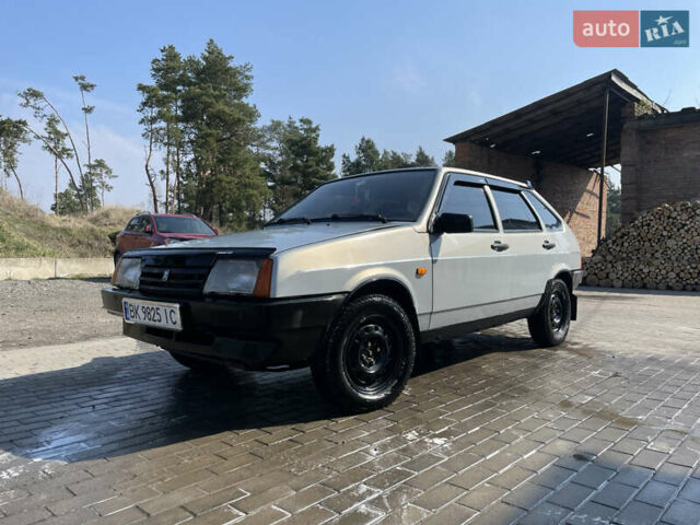 ВАЗ 2109, объемом двигателя 1.5 л и пробегом 301 тыс. км за 1600 $, фото 3 на Automoto.ua