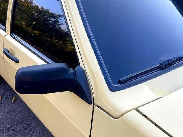 Желтый ВАЗ 2109, объемом двигателя 1.5 л и пробегом 0 тыс. км за 1700 $, фото 8 на Automoto.ua