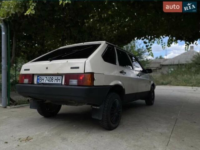 Желтый ВАЗ 2109, объемом двигателя 1.5 л и пробегом 260 тыс. км за 1200 $, фото 1 на Automoto.ua