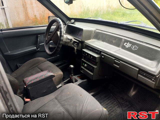 Сірий ВАЗ 2109, об'ємом двигуна 1.5 л та пробігом 200 тис. км за 899 $, фото 8 на Automoto.ua