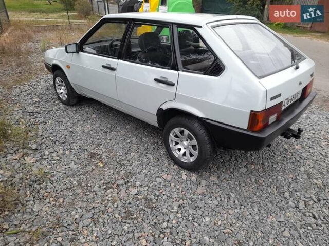 Серый ВАЗ 2109, объемом двигателя 1.5 л и пробегом 75 тыс. км за 1150 $, фото 4 на Automoto.ua