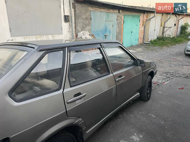 Сірий ВАЗ 2109, об'ємом двигуна 1.5 л та пробігом 100 тис. км за 653 $, фото 3 на Automoto.ua