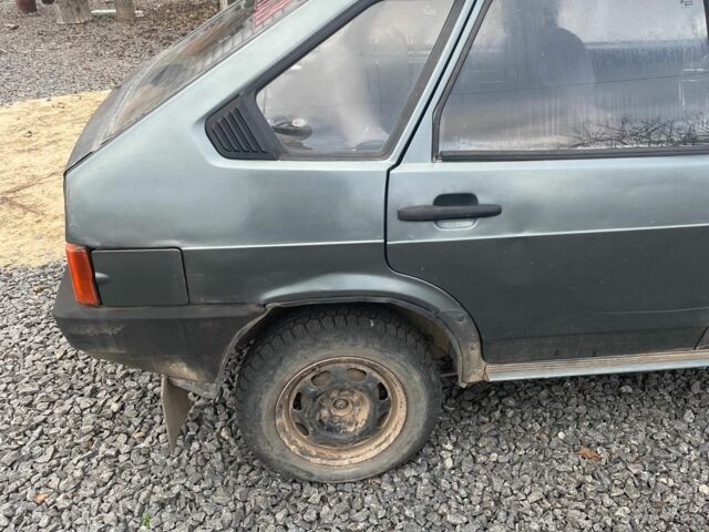 Серый ВАЗ 2109, объемом двигателя 1.5 л и пробегом 150 тыс. км за 592 $, фото 5 на Automoto.ua