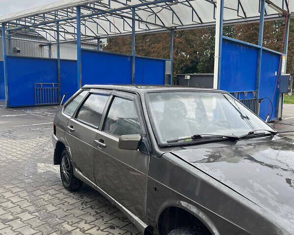 ВАЗ 2109 1990 в Хмельницком на Automoto.ua Серый ВАЗ 2109, объемом двигателя 1.5 л и пробегом 180 тыс. км за 600 $, фото 2 на Automoto.ua