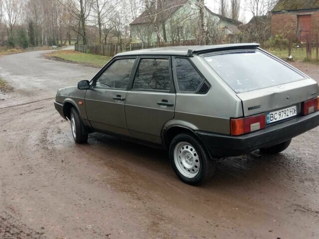 Серый ВАЗ 2109, объемом двигателя 1.3 л и пробегом 330 тыс. км за 516 $, фото 5 на Automoto.ua