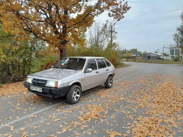 ВАЗ 2109 1990 в Житомире на Automoto.ua Серый ВАЗ 2109, объемом двигателя 1.5 л и пробегом 1 тыс. км за 1100 $, фото 1 на Automoto.ua