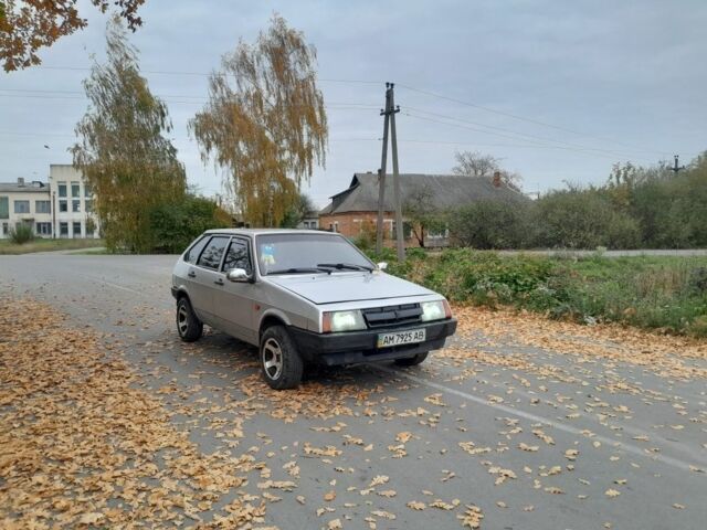 ВАЗ 2109 1990 в Житомире на Automoto.ua Серый ВАЗ 2109, объемом двигателя 1.5 л и пробегом 1 тыс. км за 1100 $, фото 3 на Automoto.ua