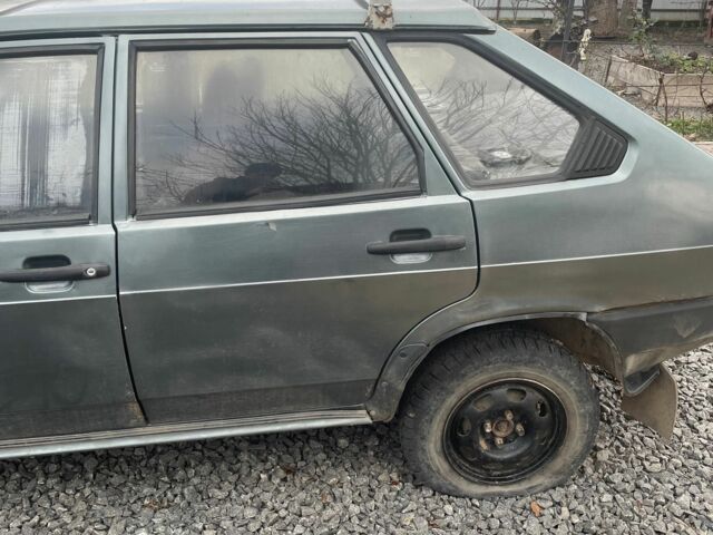 Серый ВАЗ 2109, объемом двигателя 1.5 л и пробегом 150 тыс. км за 592 $, фото 1 на Automoto.ua
