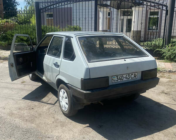 Серый ВАЗ 2109, объемом двигателя 1.5 л и пробегом 222 тыс. км за 1275 $, фото 4 на Automoto.ua