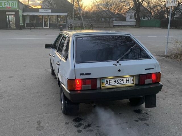 Серый ВАЗ 2109, объемом двигателя 1.3 л и пробегом 231 тыс. км за 1200 $, фото 4 на Automoto.ua