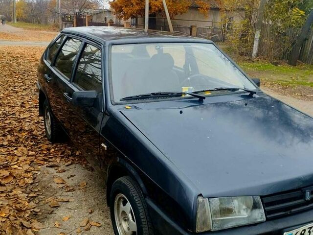 Серый ВАЗ 2109, объемом двигателя 1.5 л и пробегом 0 тыс. км за 1000 $, фото 2 на Automoto.ua