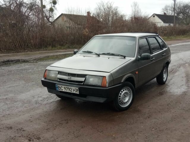 Серый ВАЗ 2109, объемом двигателя 1.3 л и пробегом 330 тыс. км за 516 $, фото 11 на Automoto.ua