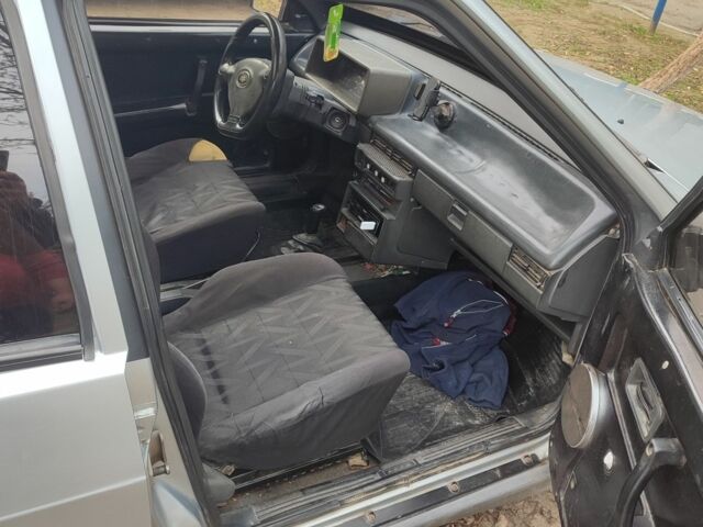 Серый ВАЗ 2109, объемом двигателя 1.5 л и пробегом 999 тыс. км за 850 $, фото 3 на Automoto.ua