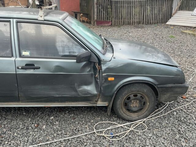 Серый ВАЗ 2109, объемом двигателя 1.5 л и пробегом 150 тыс. км за 592 $, фото 3 на Automoto.ua