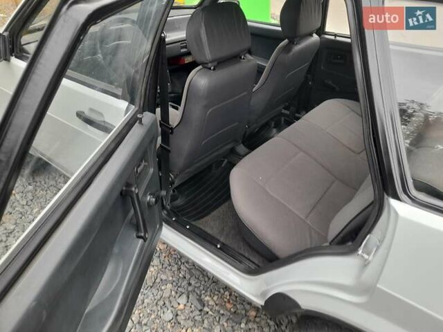 Сірий ВАЗ 2109, об'ємом двигуна 1.5 л та пробігом 75 тис. км за 950 $, фото 7 на Automoto.ua