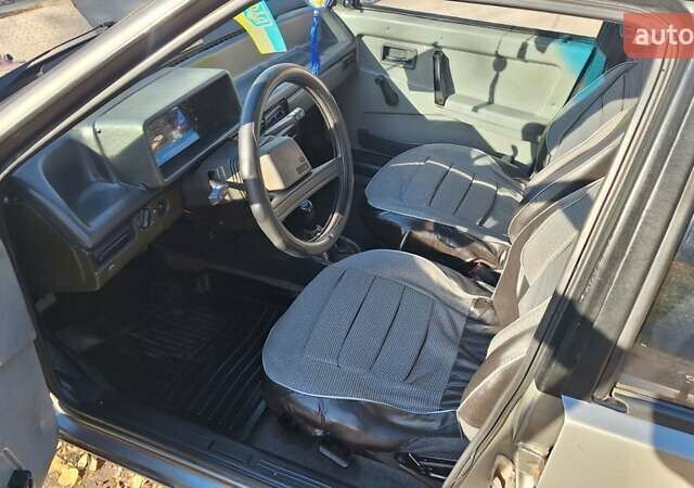 Серый ВАЗ 2109, объемом двигателя 1.3 л и пробегом 180 тыс. км за 1050 $, фото 5 на Automoto.ua