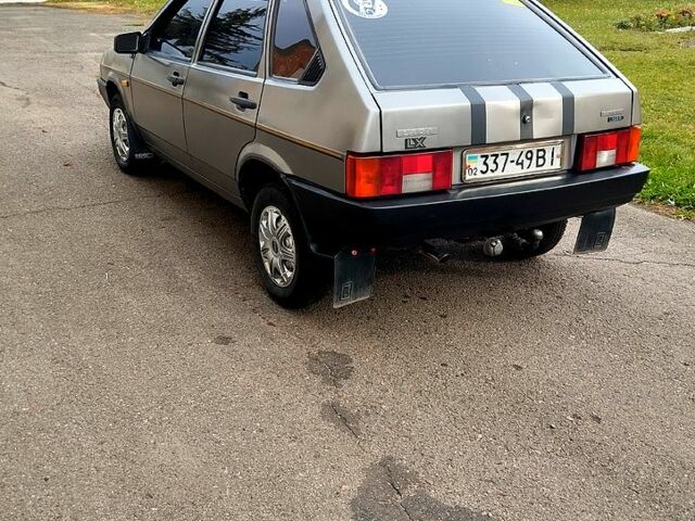 Серый ВАЗ 2109, объемом двигателя 1.5 л и пробегом 200 тыс. км за 1100 $, фото 3 на Automoto.ua