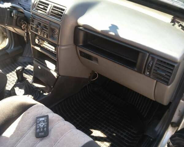 Сірий ВАЗ 2109, об'ємом двигуна 1.5 л та пробігом 178 тис. км за 1999 $, фото 11 на Automoto.ua
