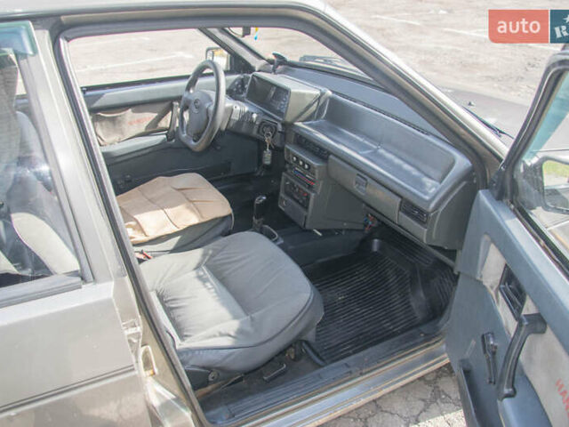 ВАЗ 2109 1991 в Тернополе на Automoto.ua Серый ВАЗ 2109, объемом двигателя 1.1 л и пробегом 146 тыс. км за 1700 $, фото 16 на Automoto.ua