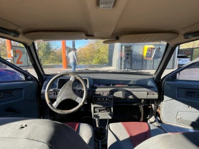 ВАЗ 2109 1991 у Дніпро (Дніпропетровську) на Automoto.ua Сірий ВАЗ 2109, об'ємом двигуна 1.3 л та пробігом 250 тис. км за 645 $, фото 5 на Automoto.ua