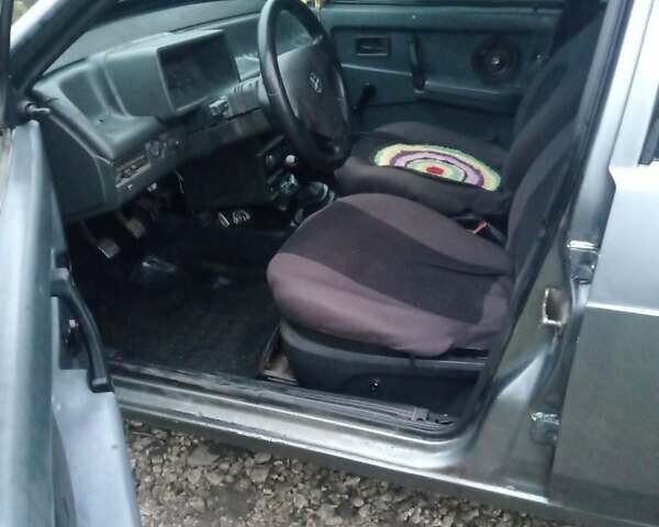 Сірий ВАЗ 2109, об'ємом двигуна 1.5 л та пробігом 283 тис. км за 850 $, фото 5 на Automoto.ua