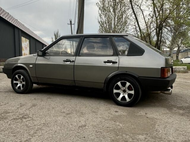 Серый ВАЗ 2109, объемом двигателя 1.6 л и пробегом 253 тыс. км за 1350 $, фото 1 на Automoto.ua