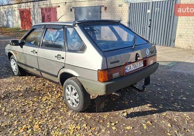 Серый ВАЗ 2109, объемом двигателя 1.3 л и пробегом 180 тыс. км за 1050 $, фото 7 на Automoto.ua