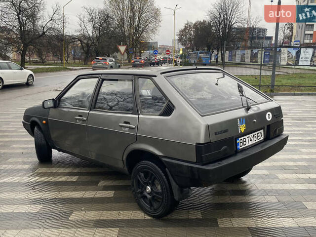 Серый ВАЗ 2109, объемом двигателя 1.5 л и пробегом 300 тыс. км за 700 $, фото 4 на Automoto.ua