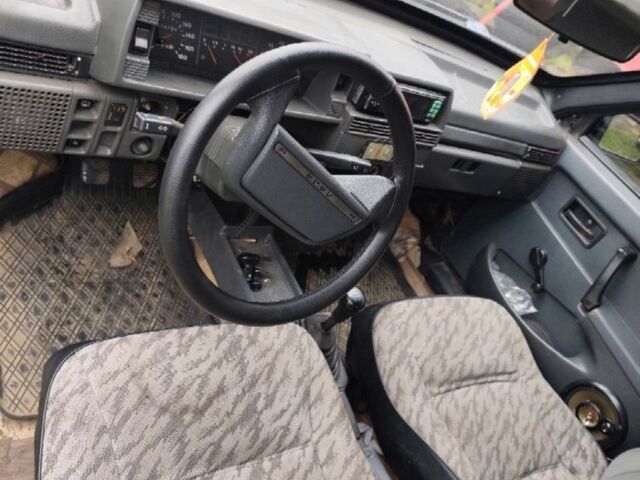 Сірий ВАЗ 2109, об'ємом двигуна 1.5 л та пробігом 200 тис. км за 1000 $, фото 5 на Automoto.ua