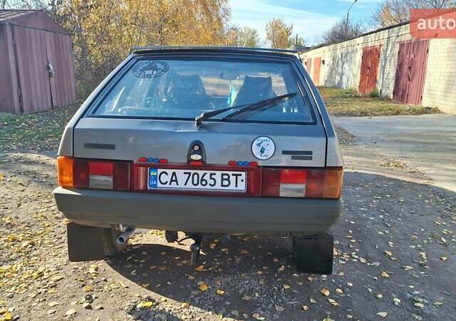 Серый ВАЗ 2109, объемом двигателя 1.3 л и пробегом 180 тыс. км за 1050 $, фото 3 на Automoto.ua