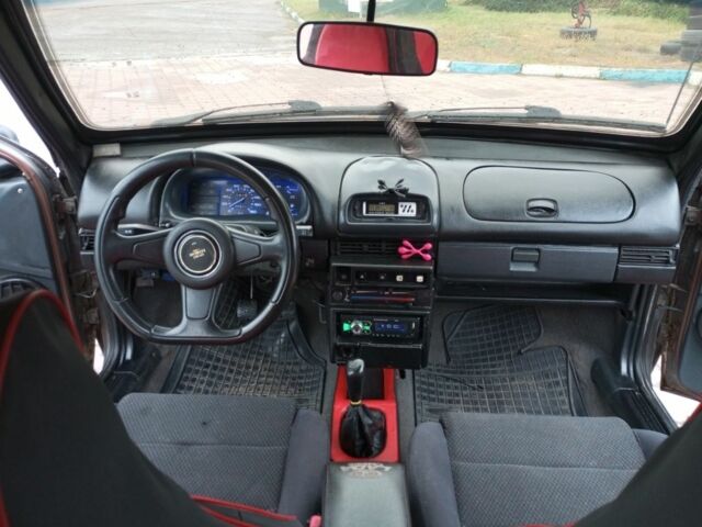 Серый ВАЗ 2109, объемом двигателя 1.3 л и пробегом 150 тыс. км за 899 $, фото 3 на Automoto.ua