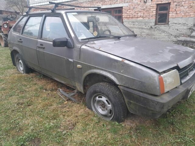 Серый ВАЗ 2109, объемом двигателя 1 л и пробегом 134 тыс. км за 356 $, фото 2 на Automoto.ua