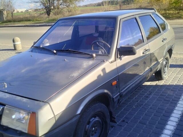 ВАЗ 2109 1991 у Дніпро (Дніпропетровську) на Automoto.ua Сірий ВАЗ 2109, об'ємом двигуна 1.3 л та пробігом 250 тис. км за 645 $, фото 10 на Automoto.ua