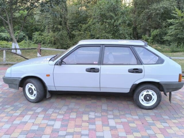 Сірий ВАЗ 2109, об'ємом двигуна 1.3 л та пробігом 120 тис. км за 2000 $, фото 7 на Automoto.ua
